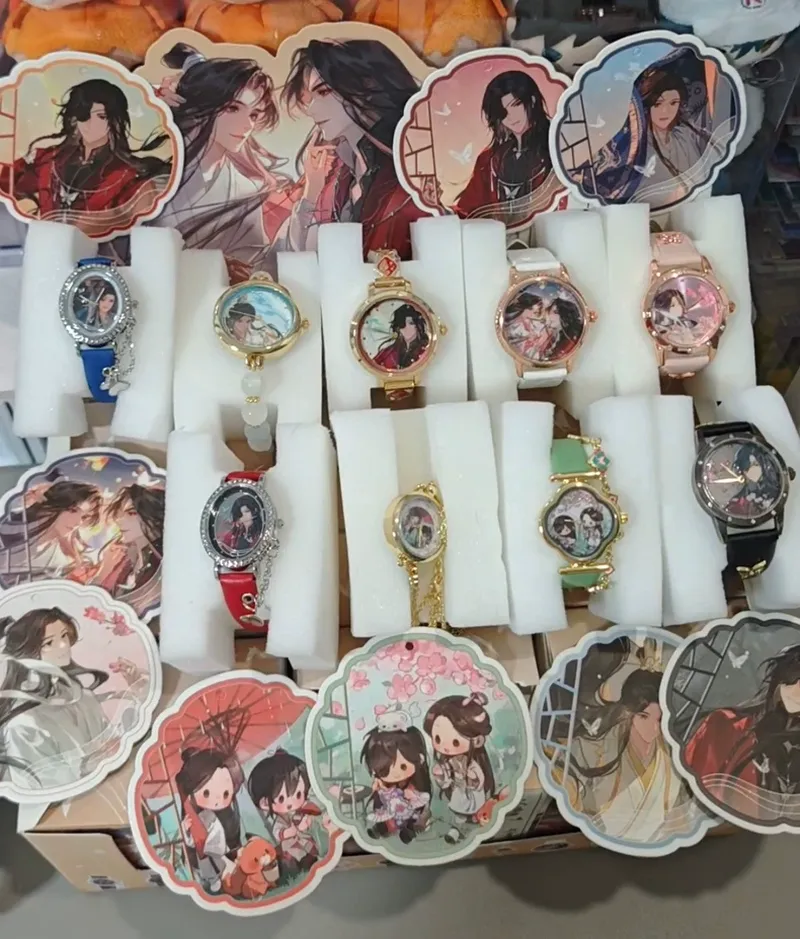 Anime & Cosplay Expo Acx 2025 - オリジナルアニメ「天官賜福」のブラインドボックス。謝廉、花城のクォーツ製腕時計。アニメファン向けのコレクションアイテム、おしゃれなギフト。